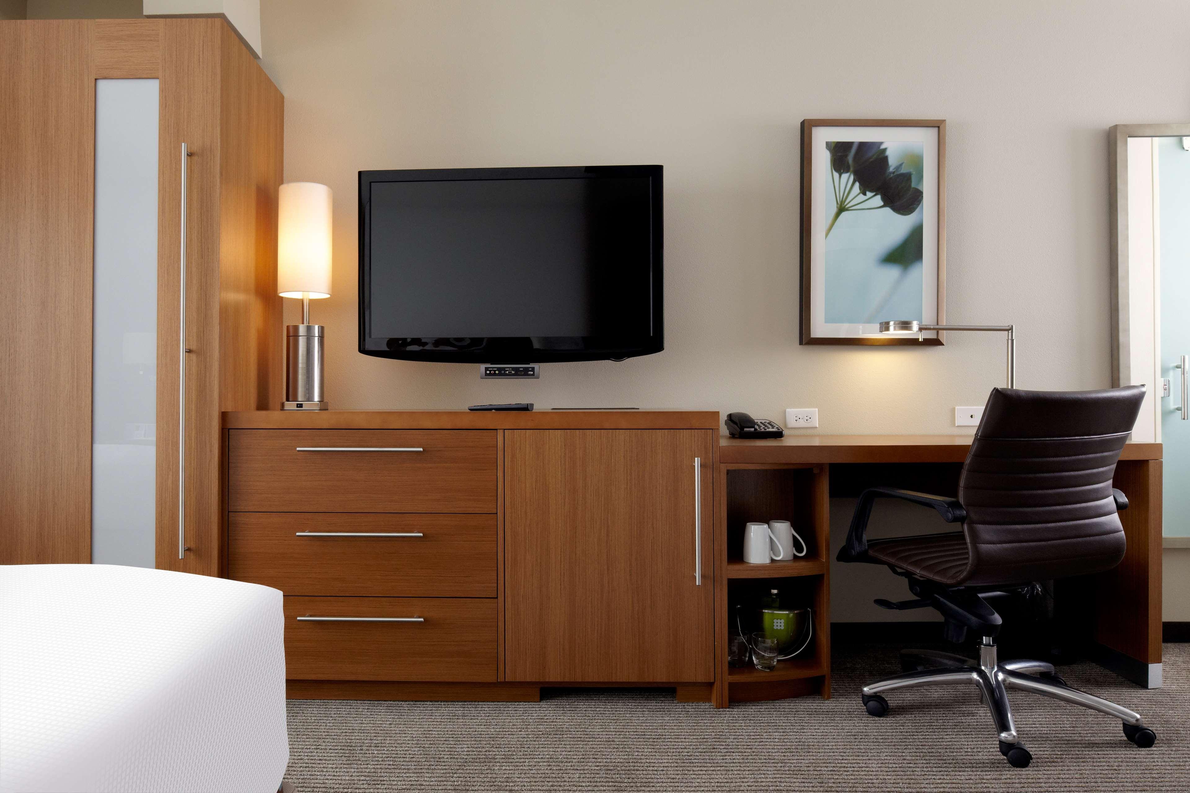 Hyatt Place Columbus Bagian luar foto