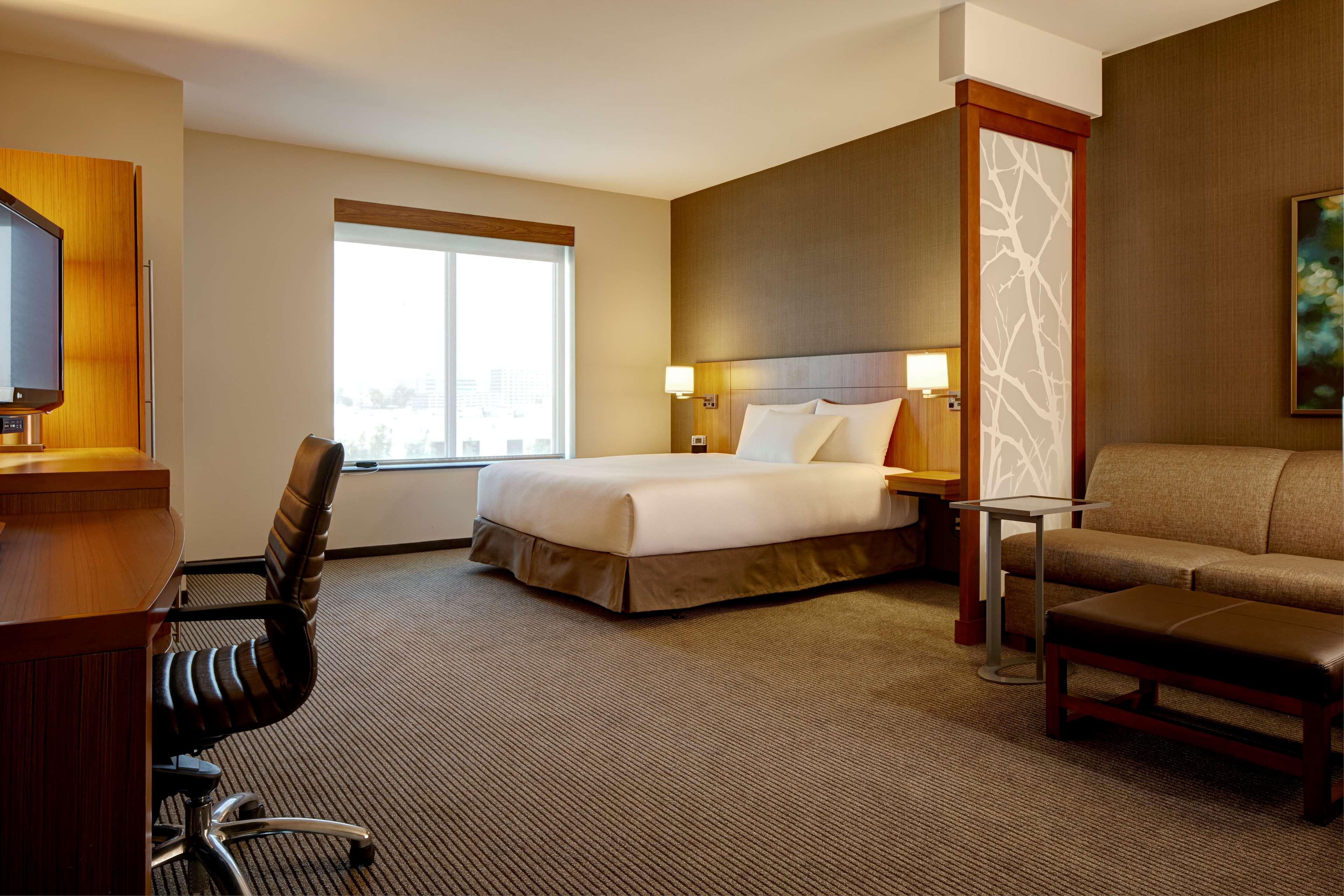 Hyatt Place Columbus Bagian luar foto